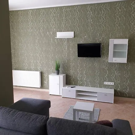 Purple Apartman