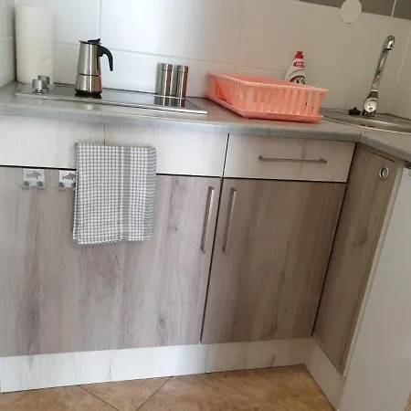 Purple Apartman