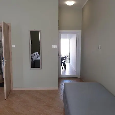 Purple Apartman Apartment