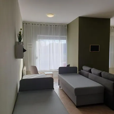 Purple Apartman Apartment